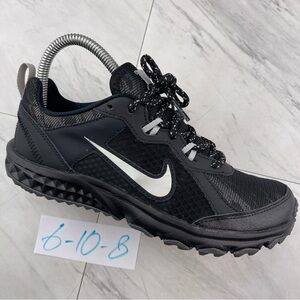 •Nike Women's 6 Wild Trail Shoes High Vision Reflectors / Black 643082-011
